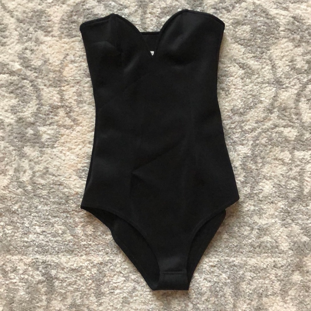 Oh My Love XXS sweetheart neck bodysuit